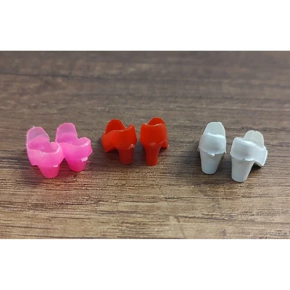 Vtg Barbie Size Shoes Lot Of 3 Pair Red Pink White Chunky Heels Unbranded Z11 - Picture 3 of 3